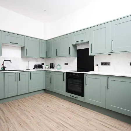Ouse Flat East Mount By Furnished Centre Location To Races Apartamento