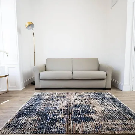 Ouse Flat East Mount By Furnished Centre Location To Races * York